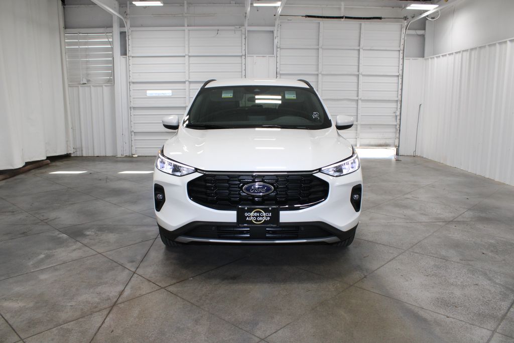 2026 Ford Escape Hybrid ST-Line Select photo 2