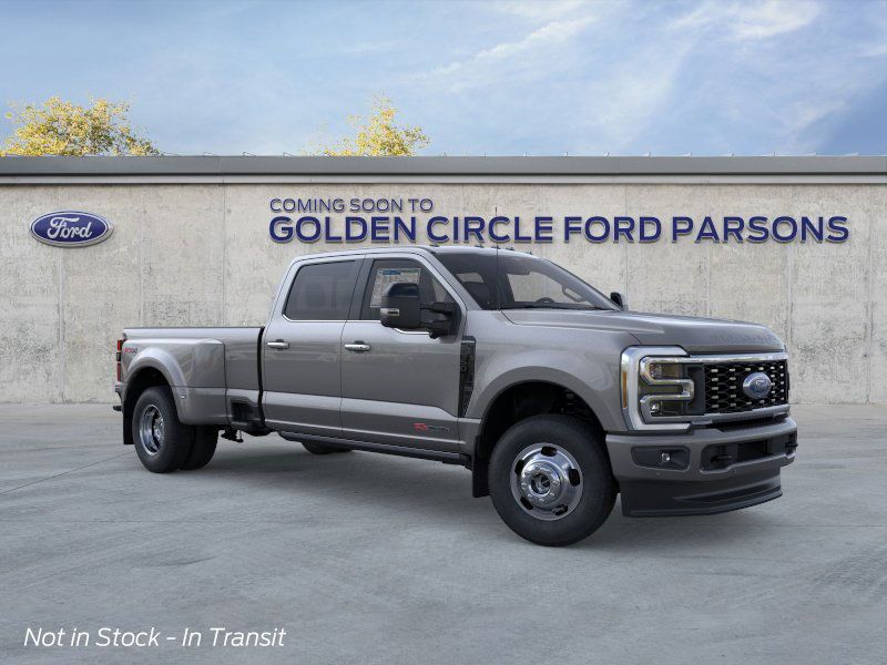 2026 Ford F-350 Super Duty Platinum's photo