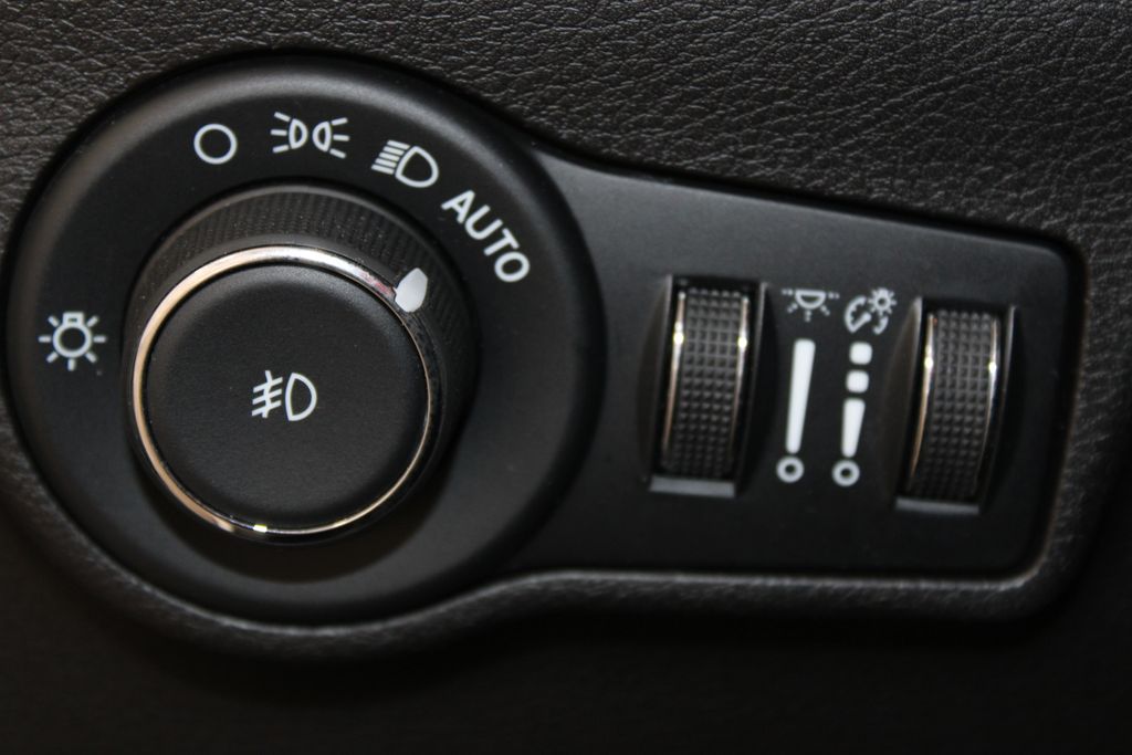 2025 Jeep Compass Trailhawk - Photo 45