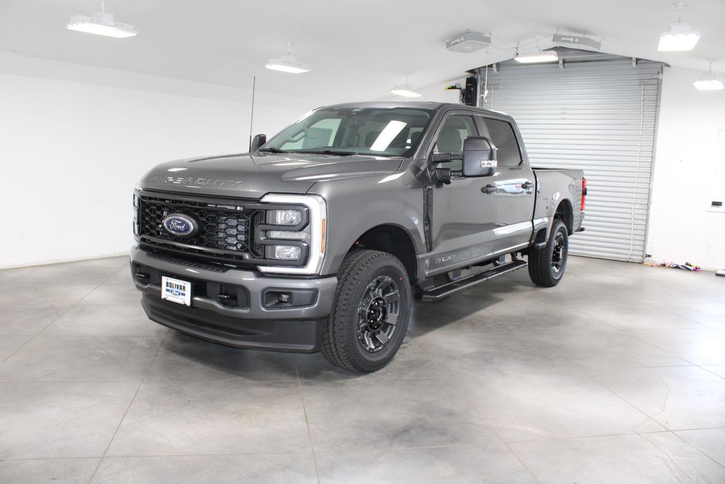 2025 Ford F-250 XL photo 3