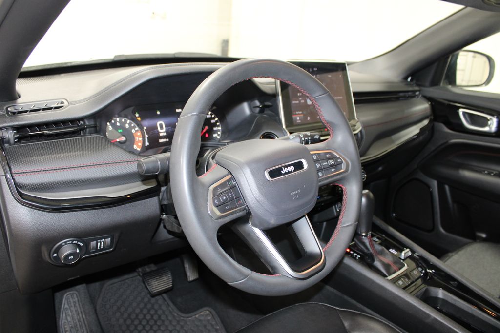 2025 Jeep Compass Trailhawk - Photo 18