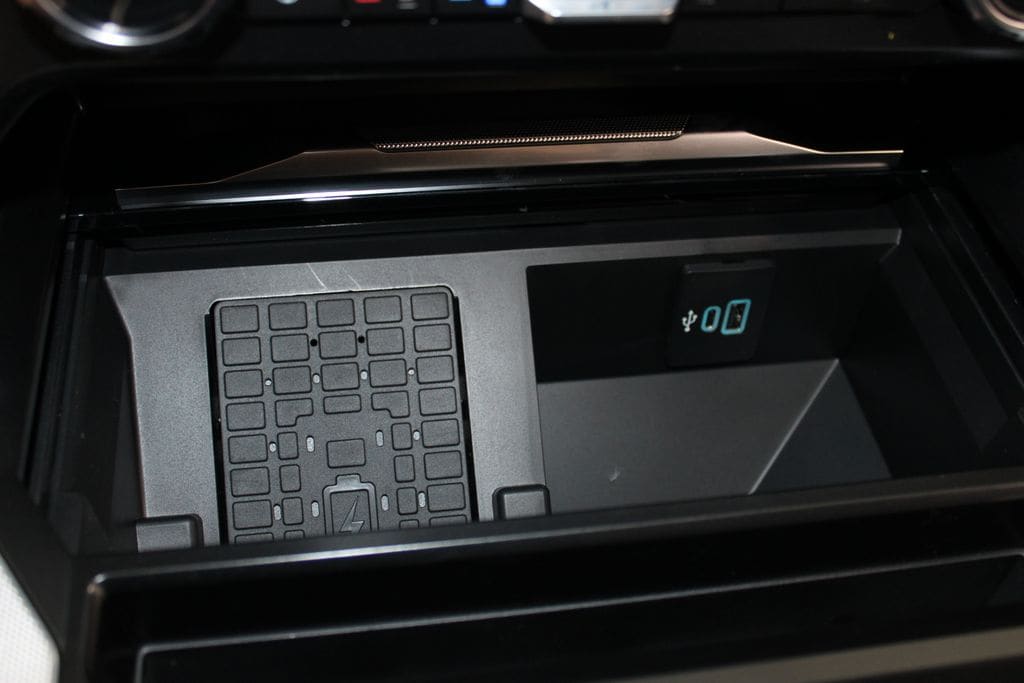 2026 Ford F-250 Super Duty Platinum - Photo 53