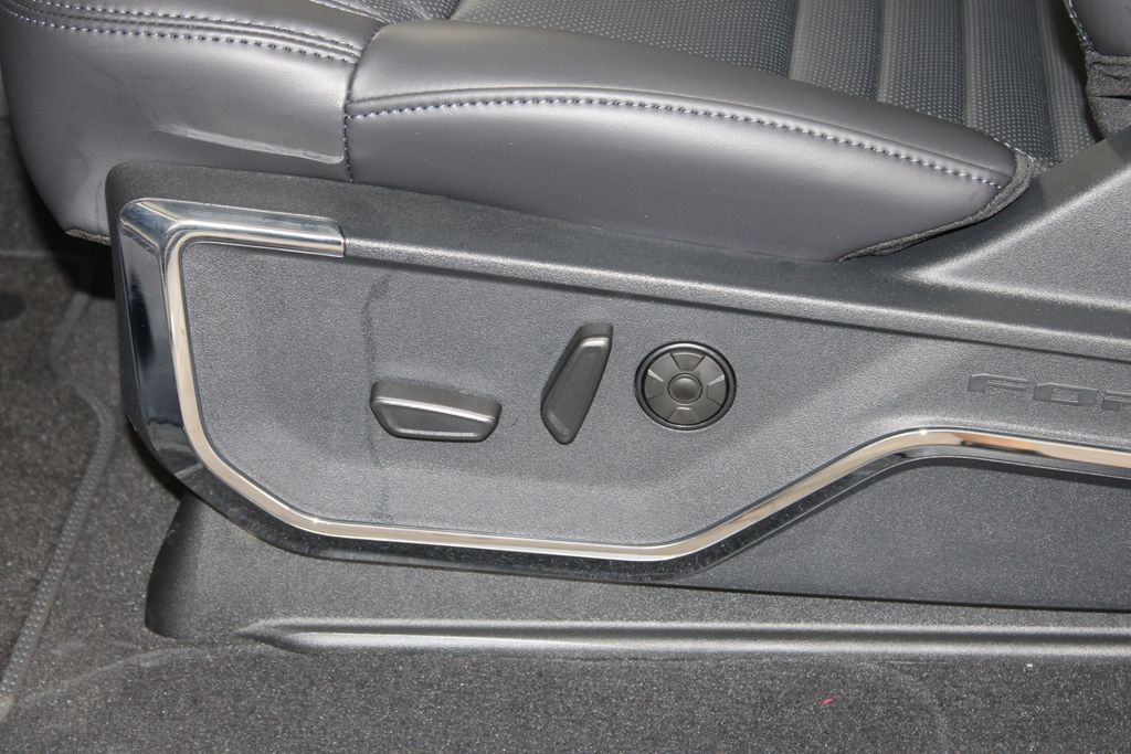 2026 Ford F-250 Super Duty Platinum - Photo 26