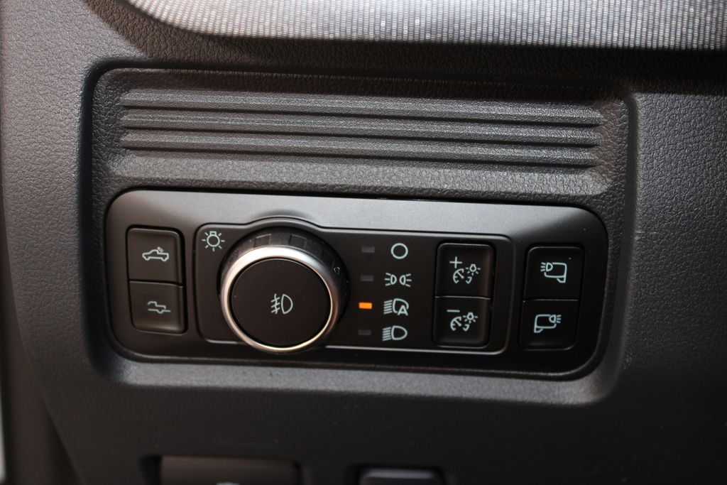 2026 Ford F-250 Super Duty Platinum - Photo 46