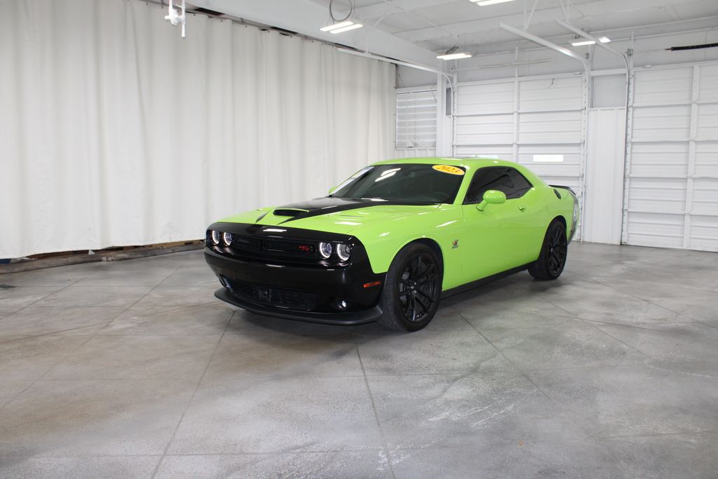 2023 Dodge Challenger R/T Scat Pack photo 3