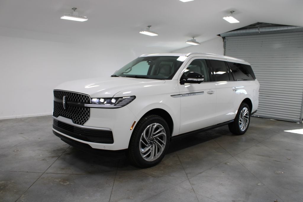 New 2026 Lincoln Navigator L Reserve SUV