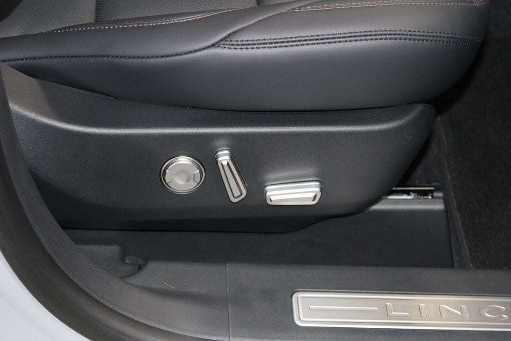 2026 Lincoln Nautilus Premiere - Photo 26