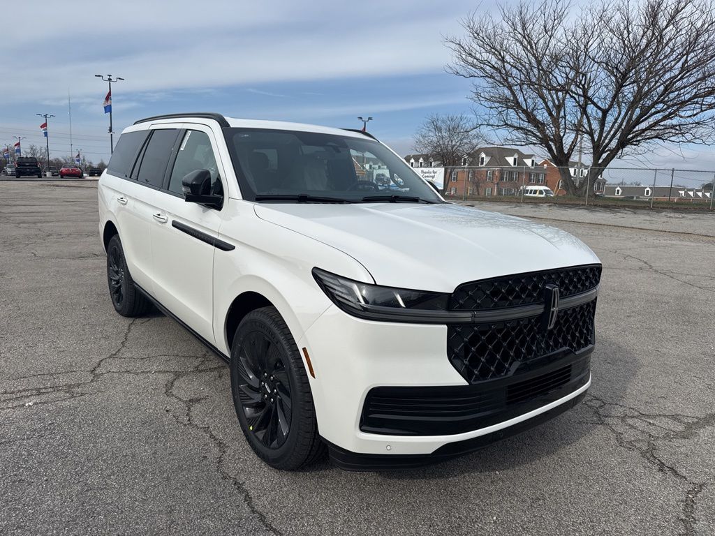 2026 Lincoln Navigator Reserve's photo