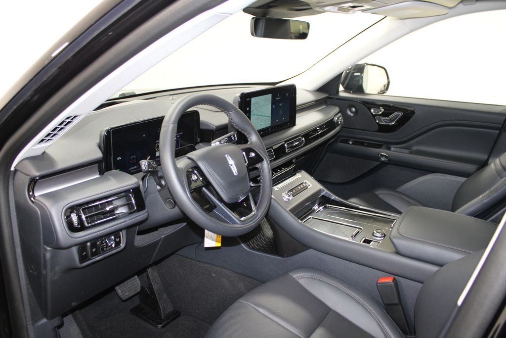 2026 Lincoln Aviator Premiere - Photo 23