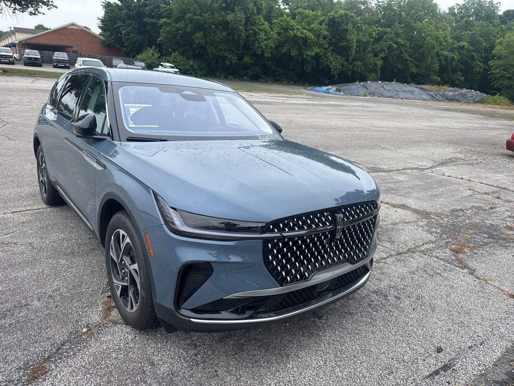 2026 Lincoln Nautilus Premiere AWD's photo