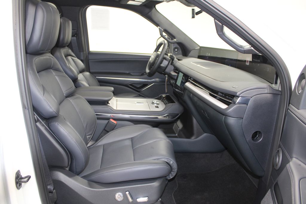2025 Lincoln Navigator Reserve L - Photo 32