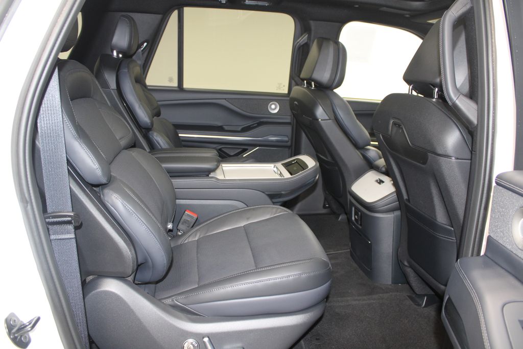 2025 Lincoln Navigator Reserve L - Photo 36