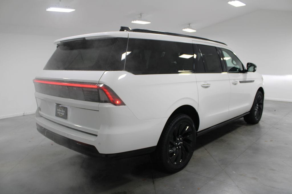 2025 Lincoln Navigator Reserve L - Photo 8