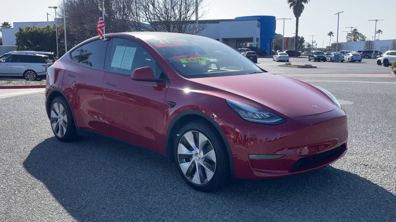 Used 2021 Tesla Model Y Long Range with VIN 5YJYGDEEXMF275022 for sale in Salinas, CA
