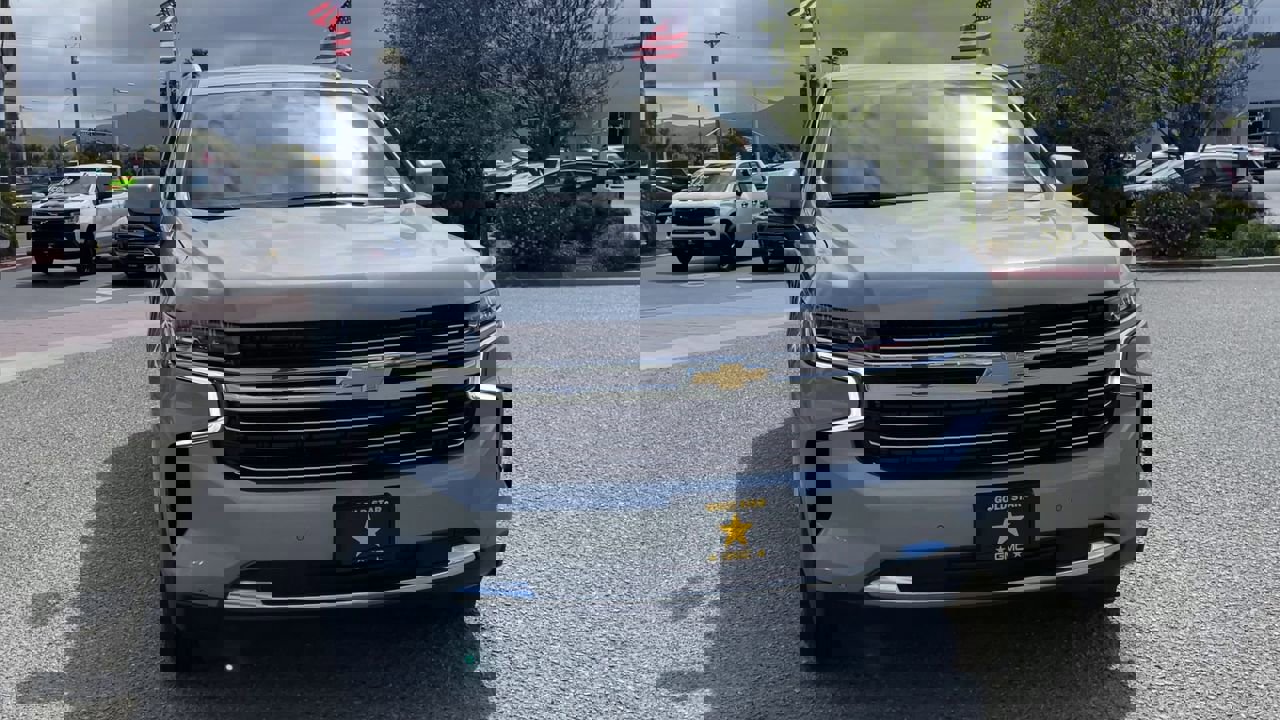 2023 Chevrolet Tahoe LT photo 3