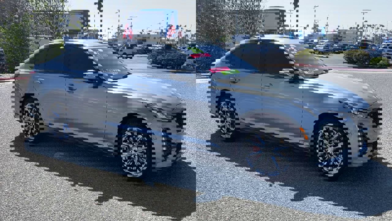 1G6DU5RK8R0105683
