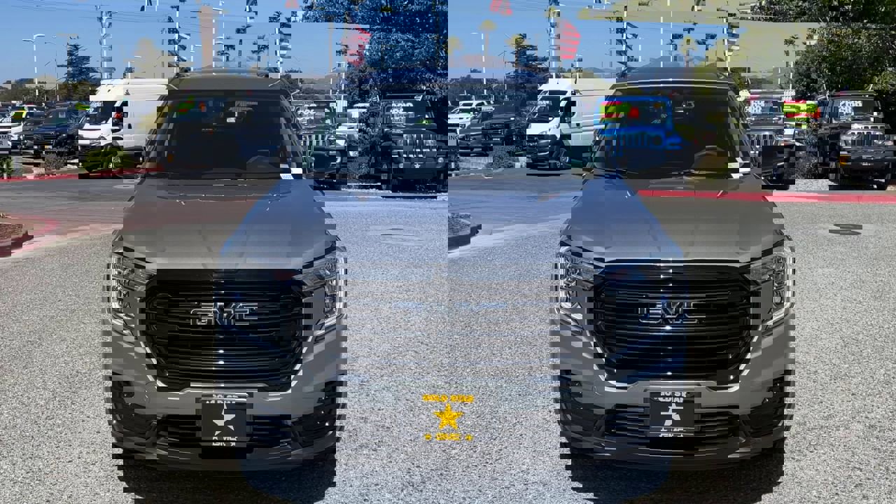 2024 Gmc Terrain SLE photo 3