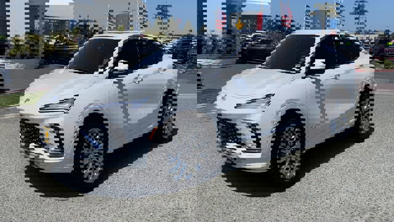 2025 Buick Envista Avenir photo 4