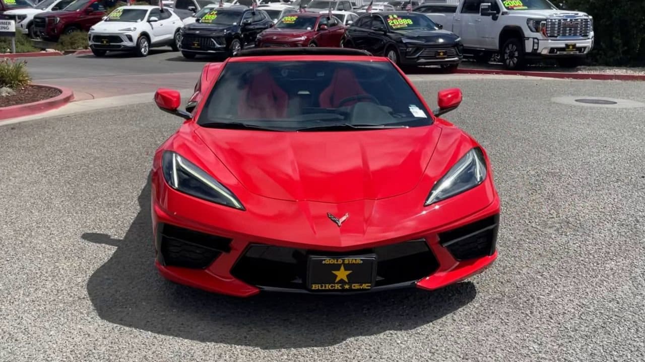 2022 Chevrolet Corvette Stingray 1LT Coupe photo 2