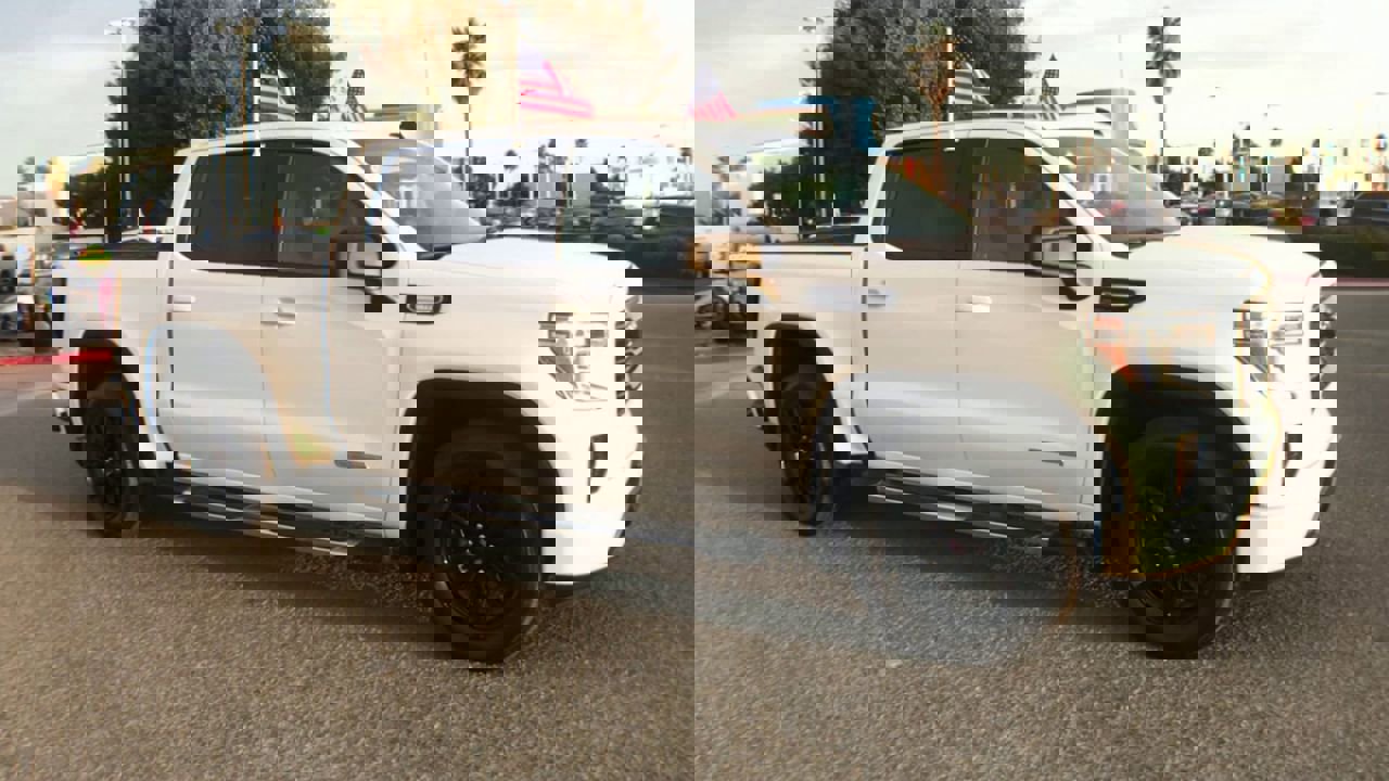 2021 Gmc Sierra Elevation photo 2