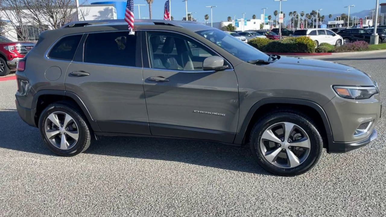 Used 2020 Jeep Cherokee Limited with VIN 1C4PJMDX2LD652061 for sale in Salinas, CA