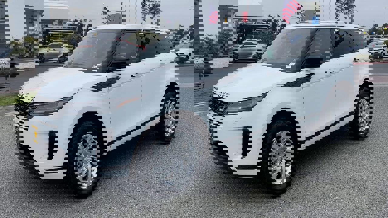 2024 Land Rover Range Rover Evoque S photo 4