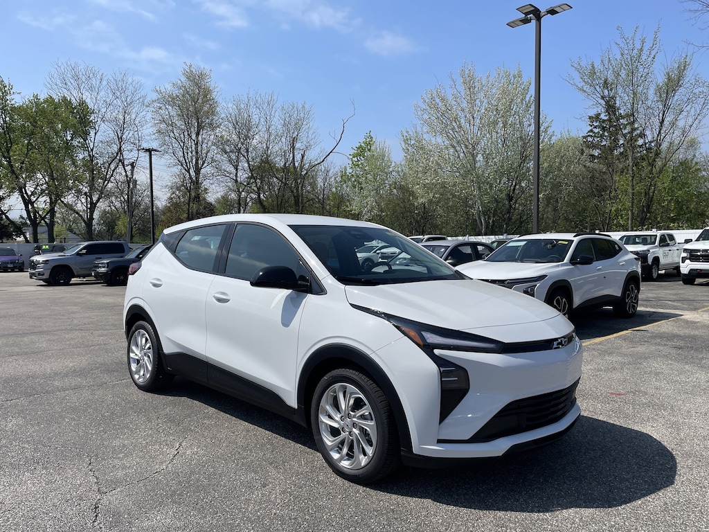 New 2027 Chevrolet Bolt LT SUV