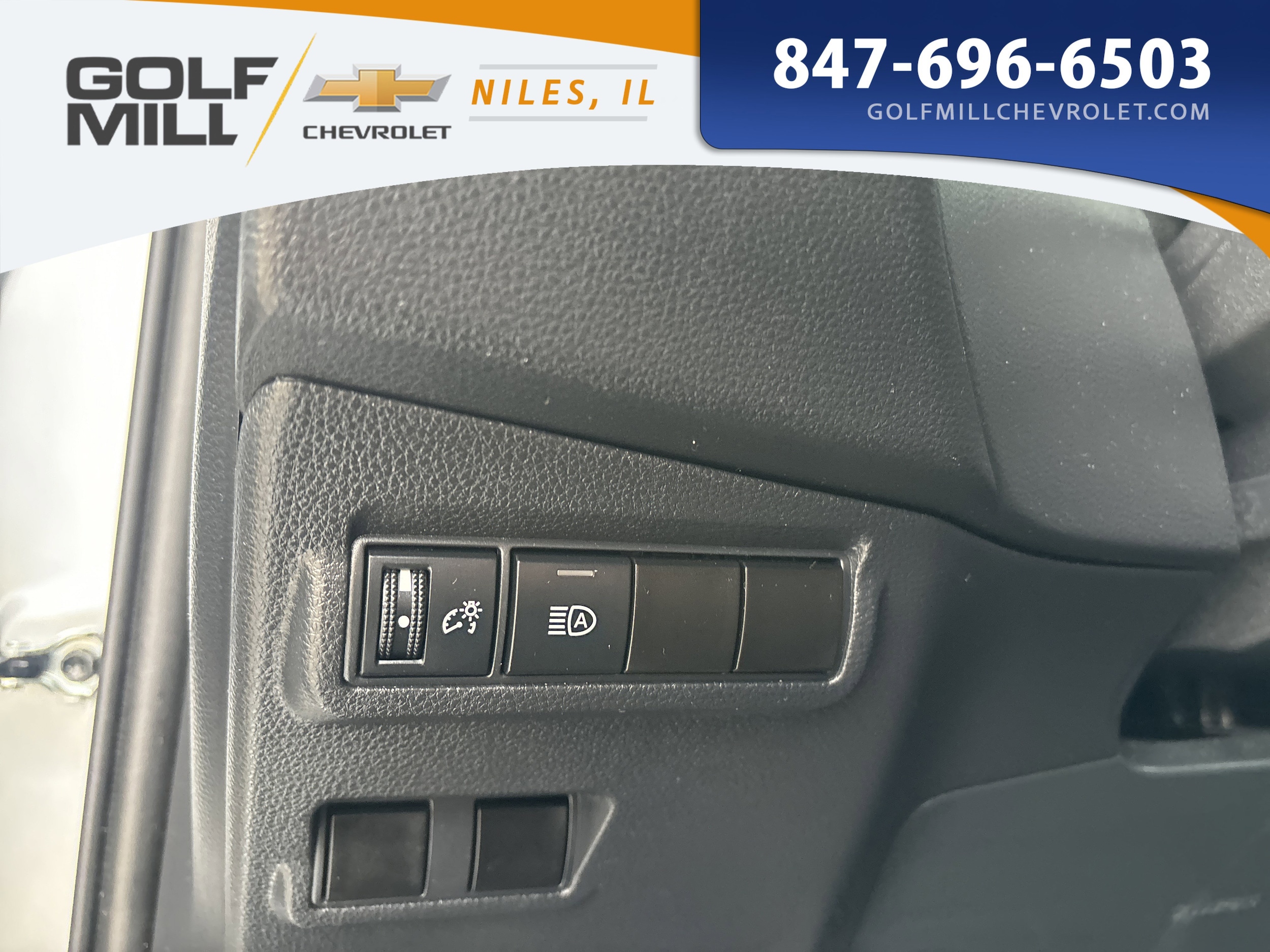 2025 TOYOTA COROLLA CROSS - Image 17