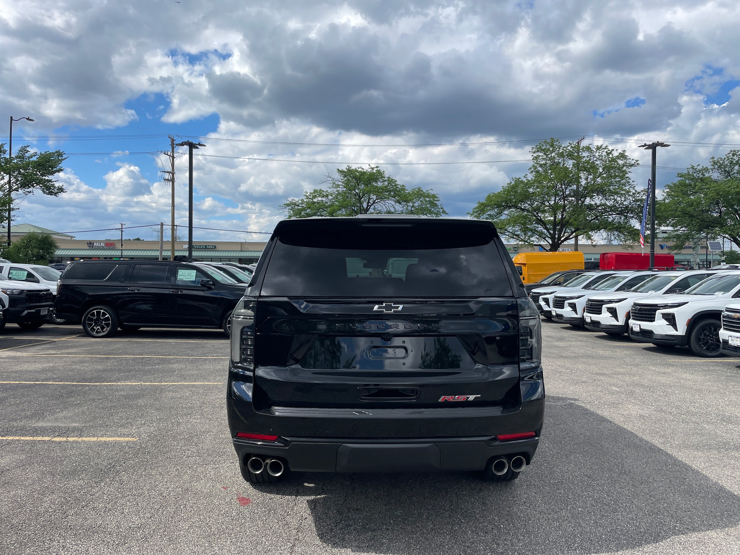 2026 Chevrolet Suburban RST - Photo 6