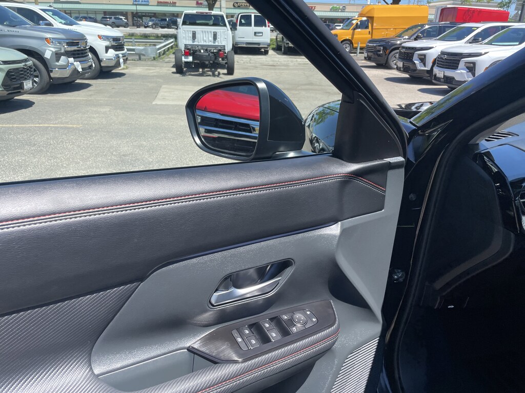 Used 2025 Nissan Kicks SR