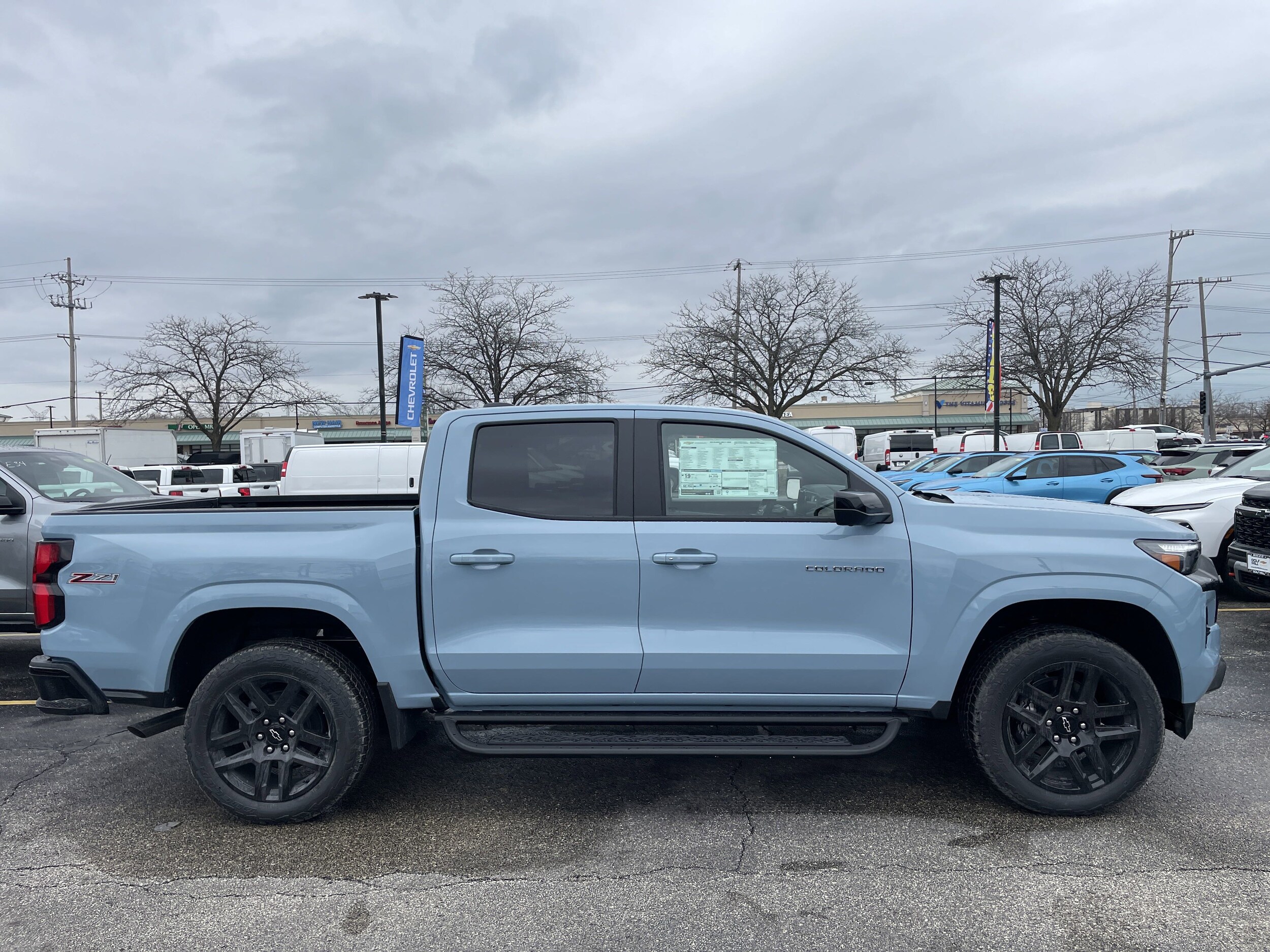 2025 Chevrolet Colorado Z71 photo 4