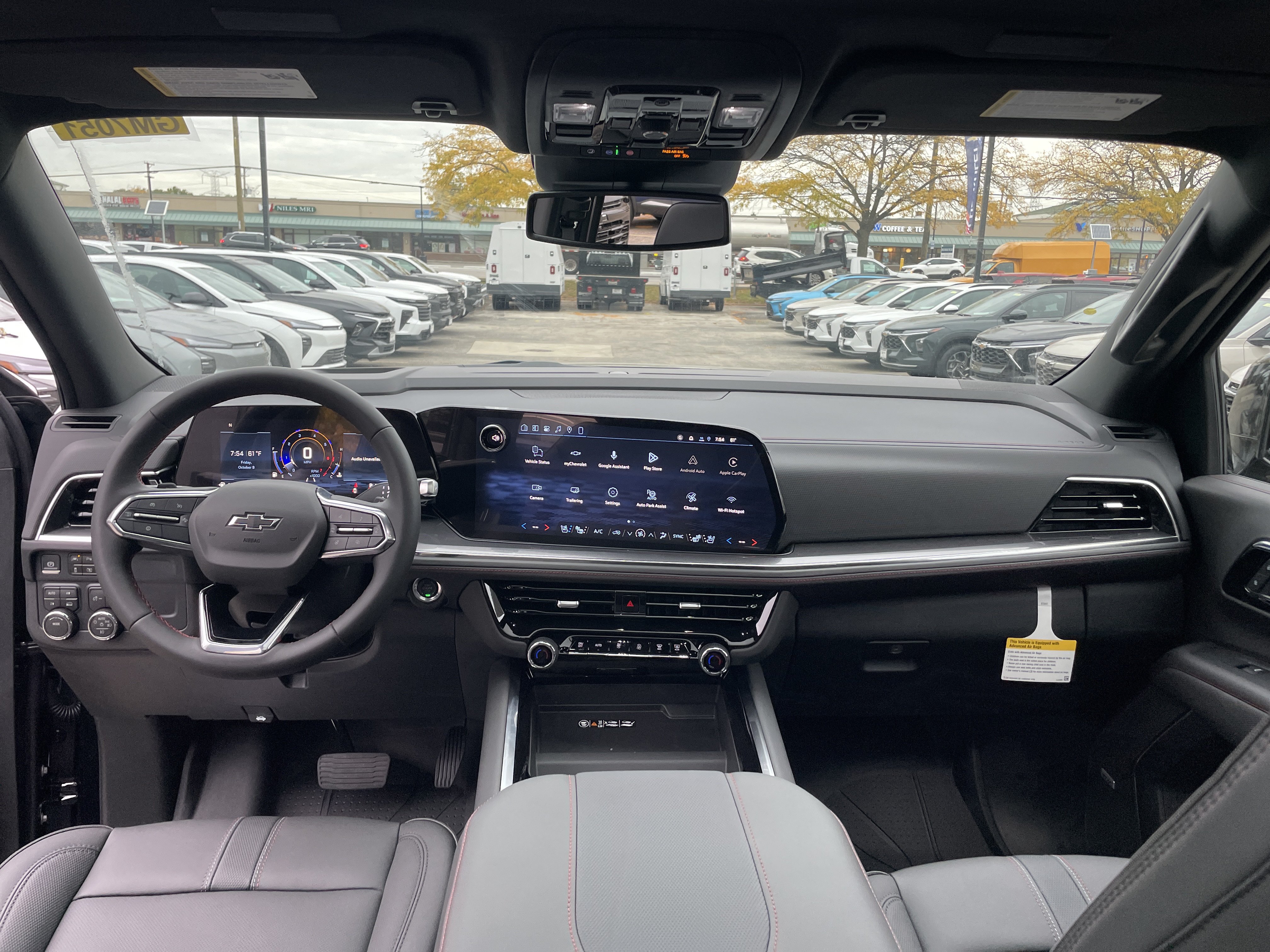2027 Chevrolet Suburban RST - Photo 30