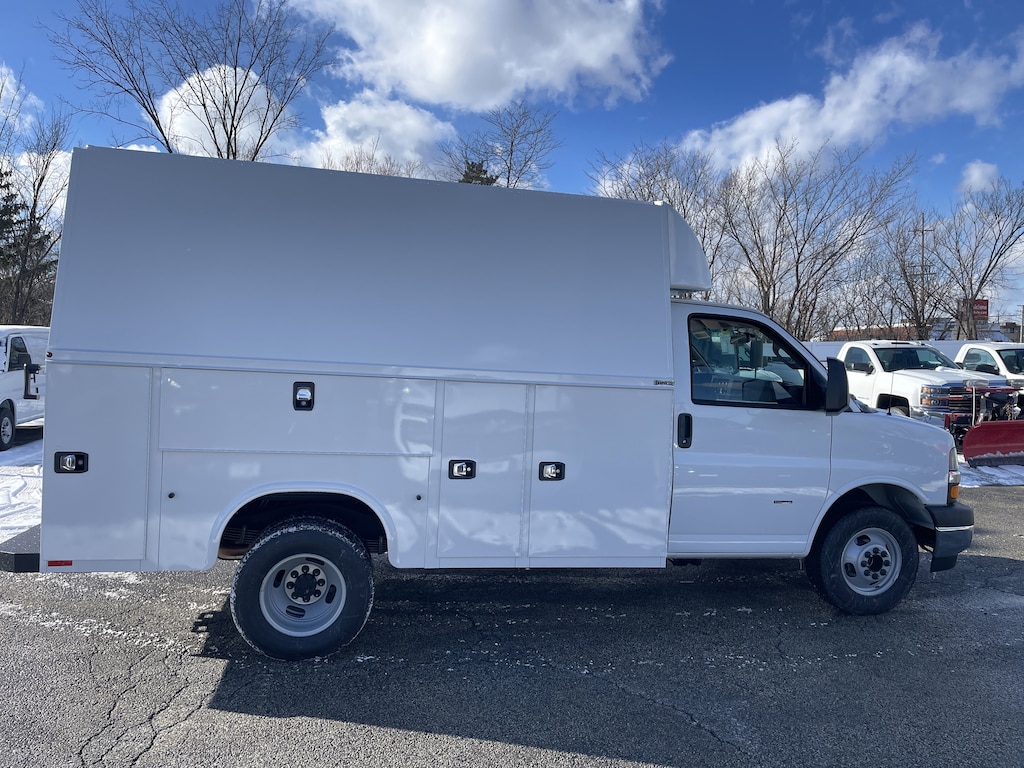 New 2025 Chevrolet Express Cutaway 3500 1WT Cutaway Van