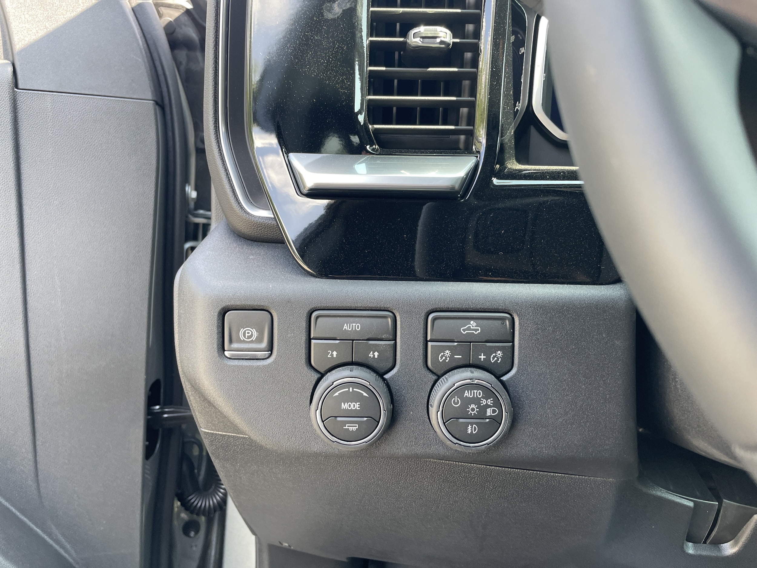 2026 Chevrolet Silverado 1500 RST - Photo 15