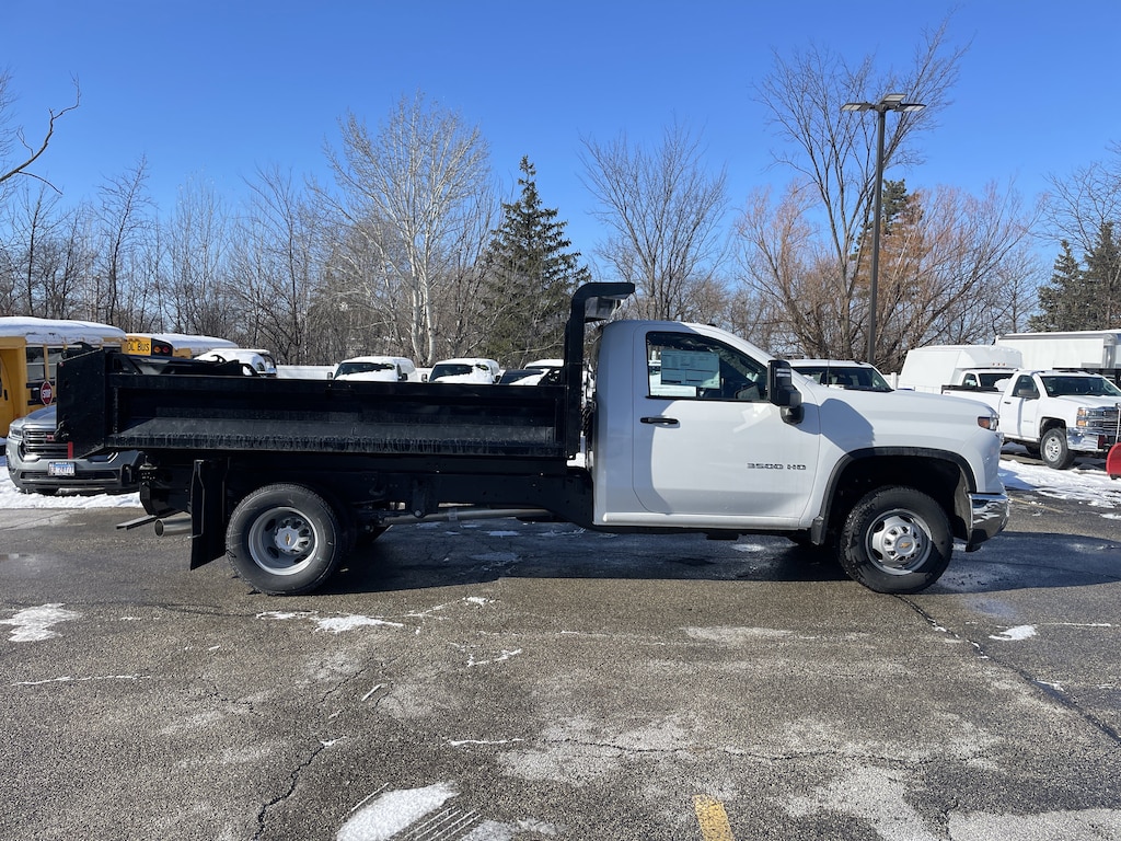 New 2025 Chevrolet Silverado 3500 HD Chassis Cab Work Truck Truck