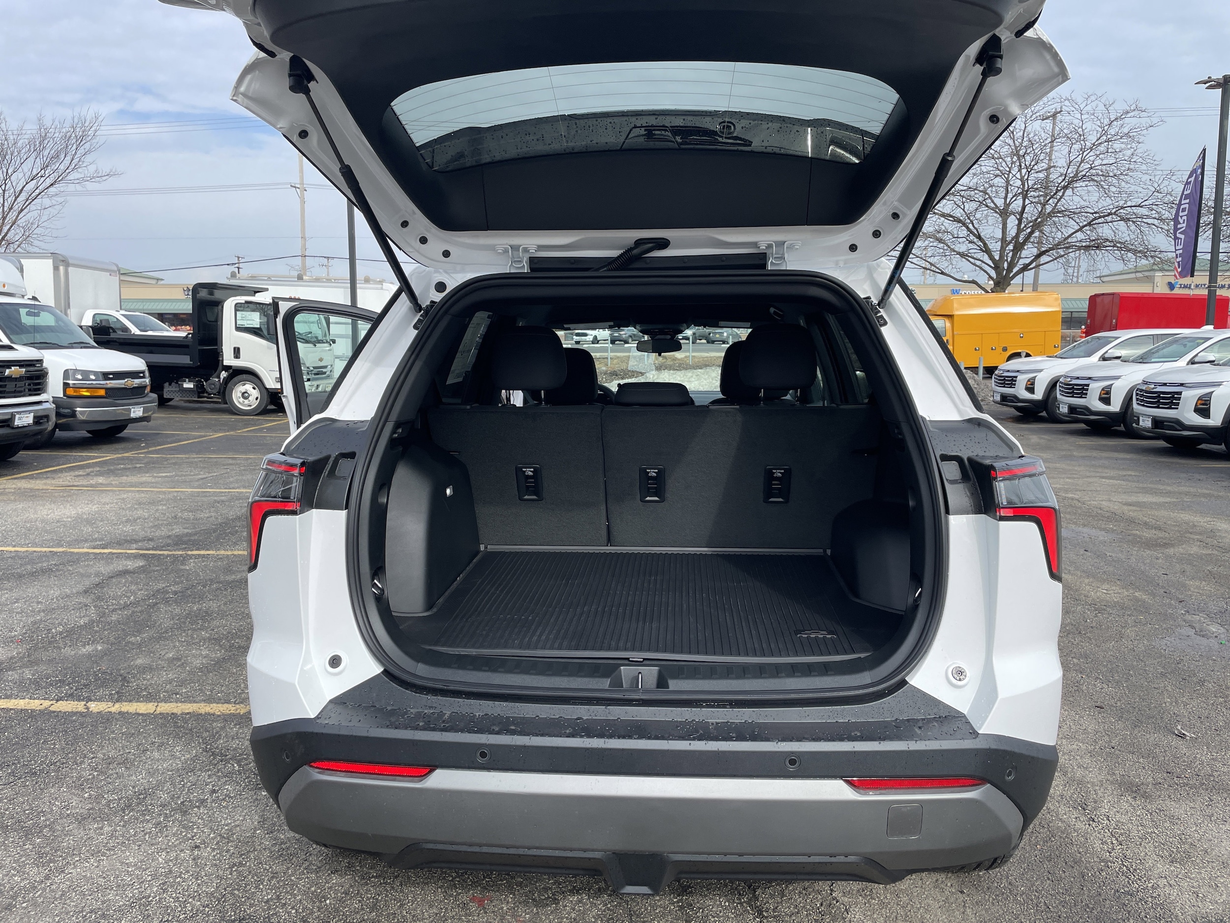 2026 Chevrolet Equinox LT - Photo 10