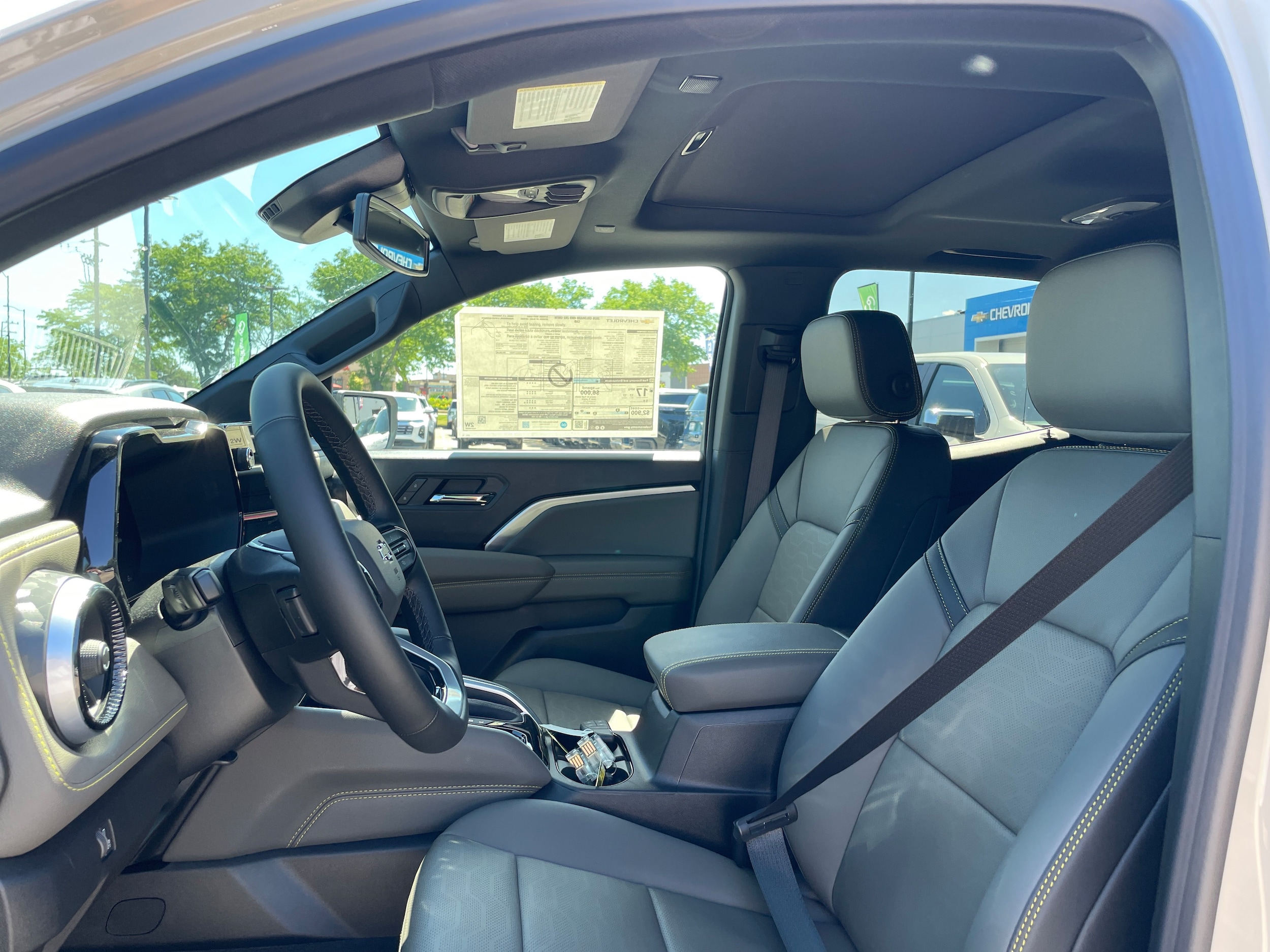 2026 Chevrolet Colorado ZR2 - Photo 14