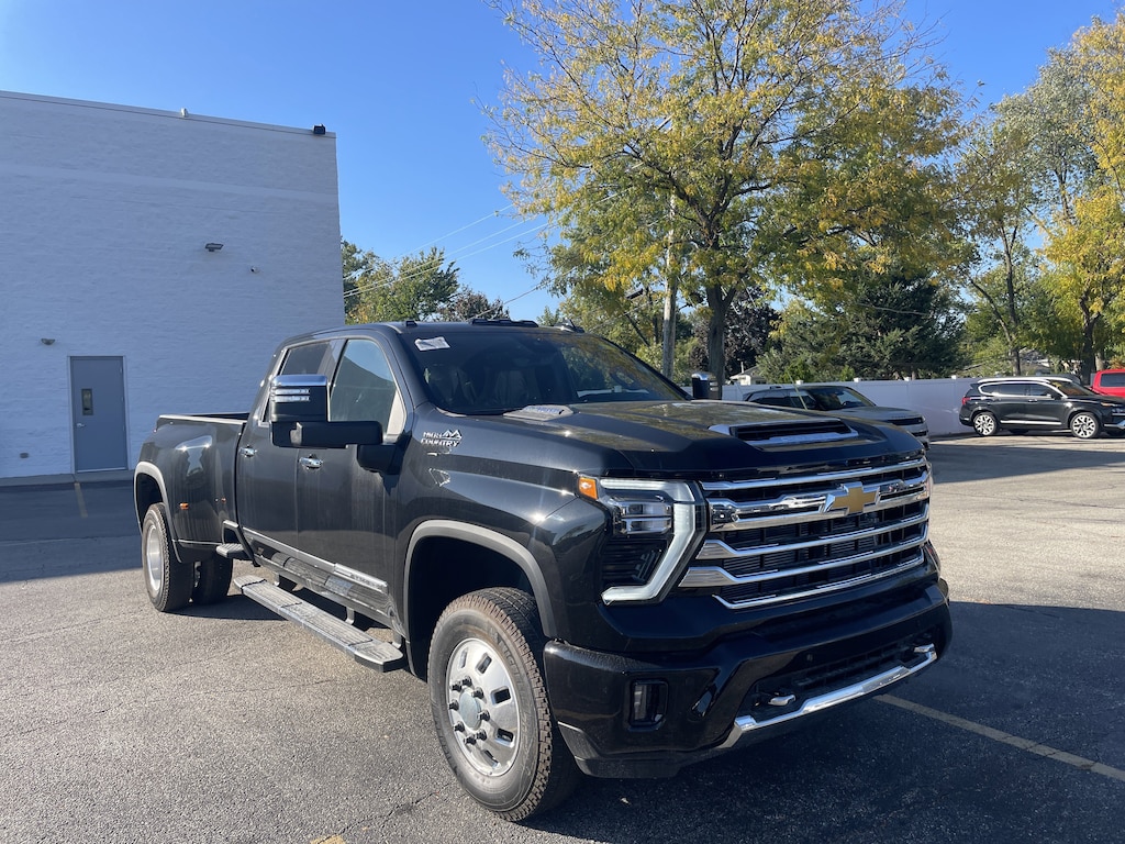 New 2026 Chevrolet Silverado 3500 HD High Country DRW Truck