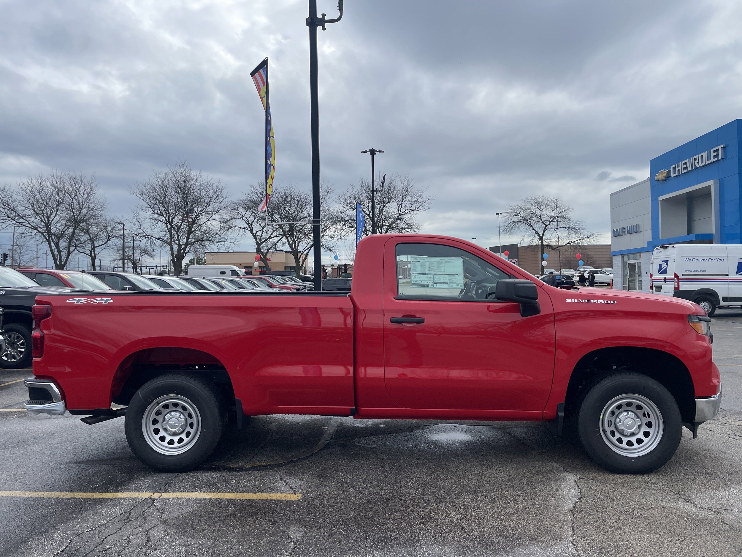 2025 Chevrolet Silverado 1500 photo 4