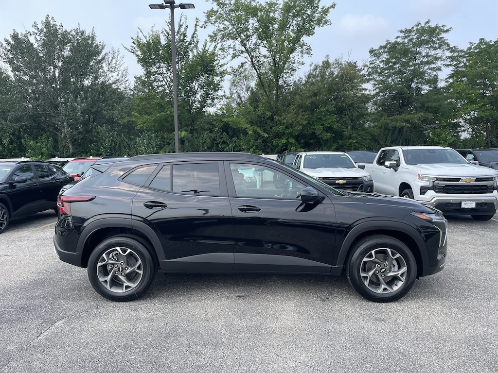 New 2026 Chevrolet Trax LT SUV