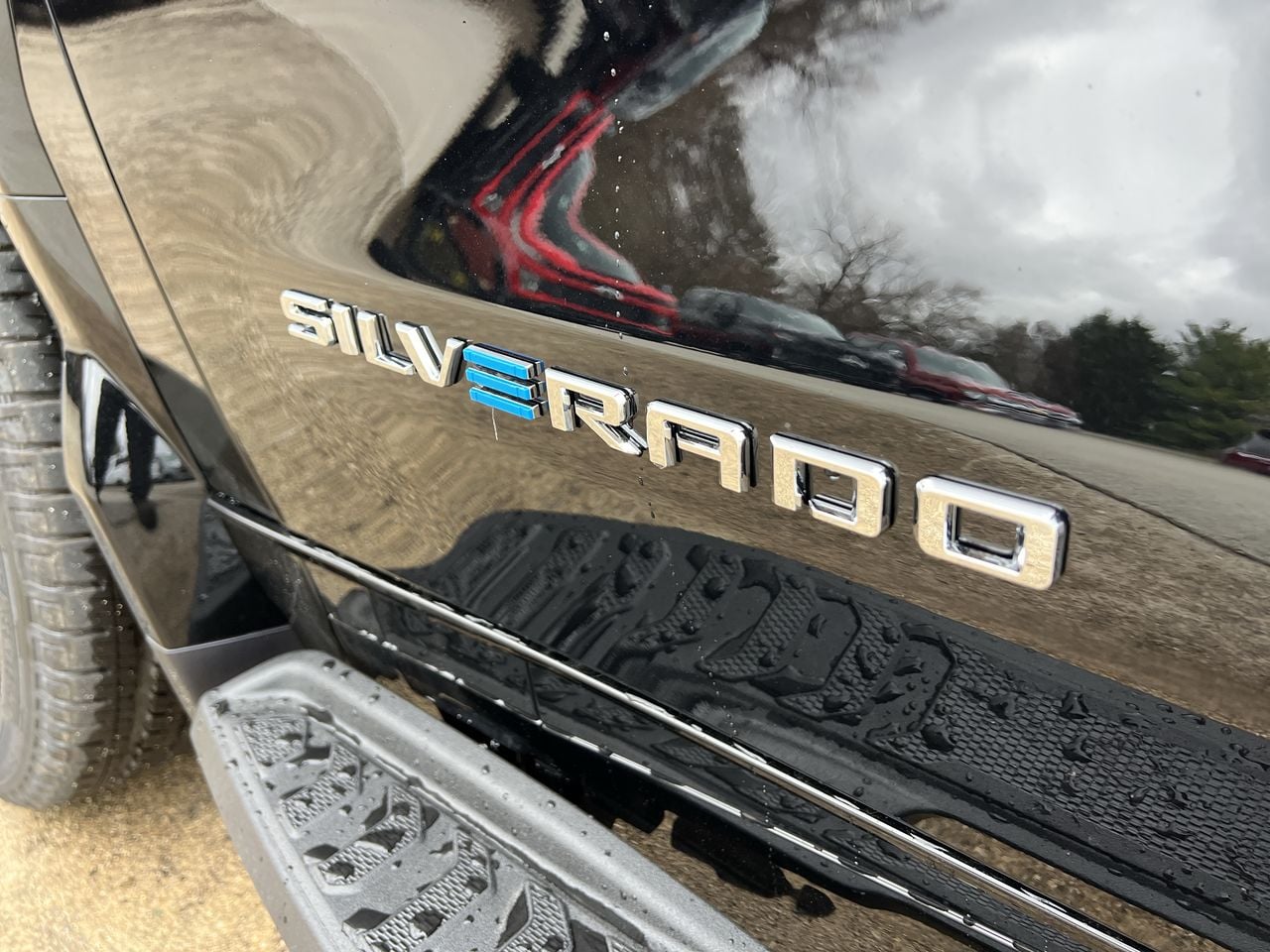 2025 Chevrolet Silverado EV RST - Photo 67