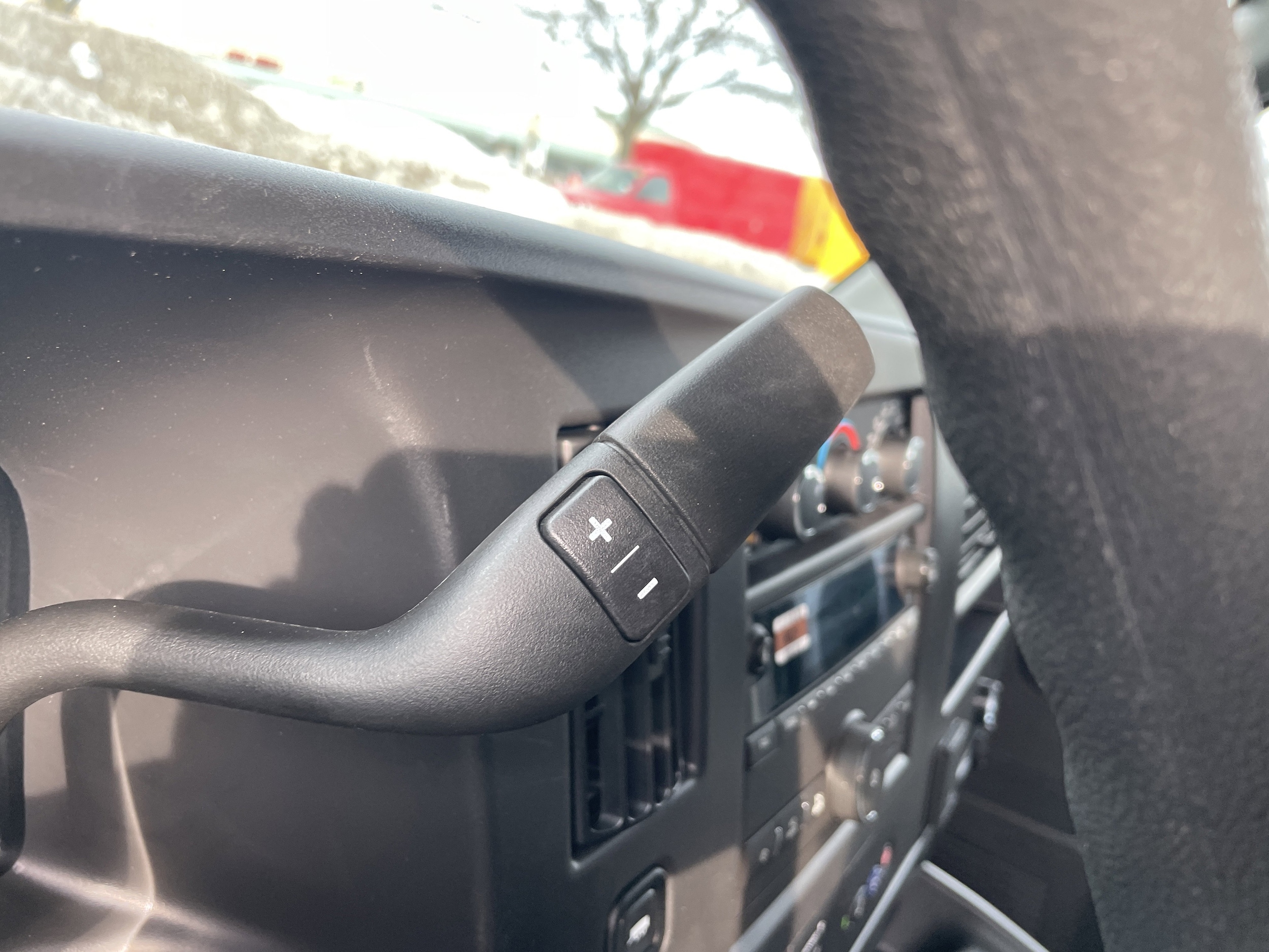 2025 Chevrolet Express Cargo Work Van - Photo 21