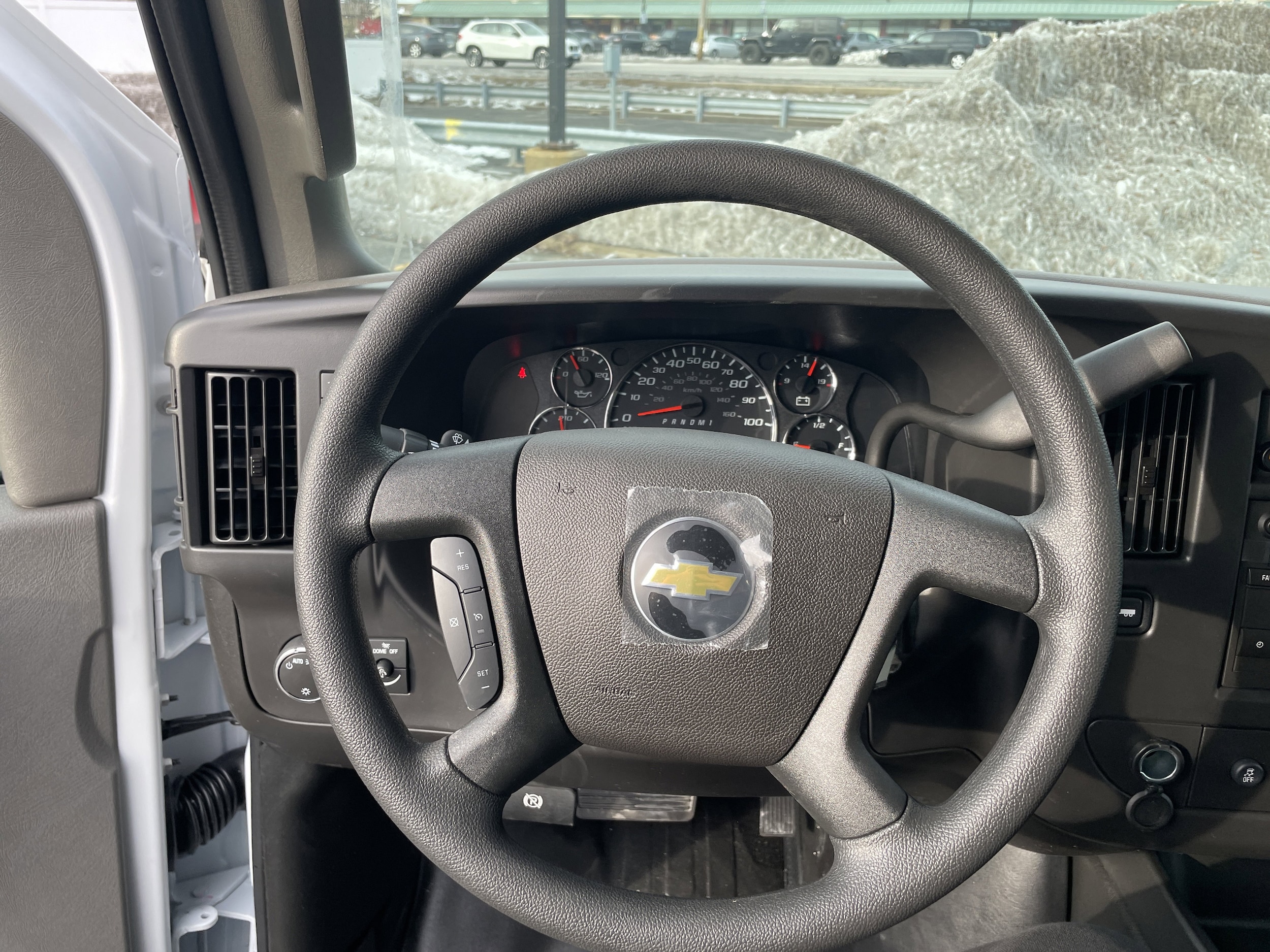 2025 Chevrolet Express Cargo Work Van - Photo 19