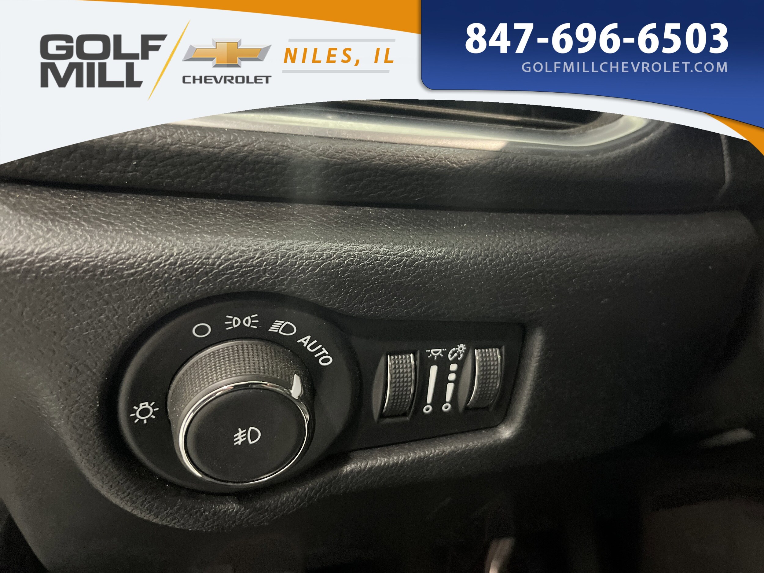 2025 CHRYSLER PACIFICA - Image 19