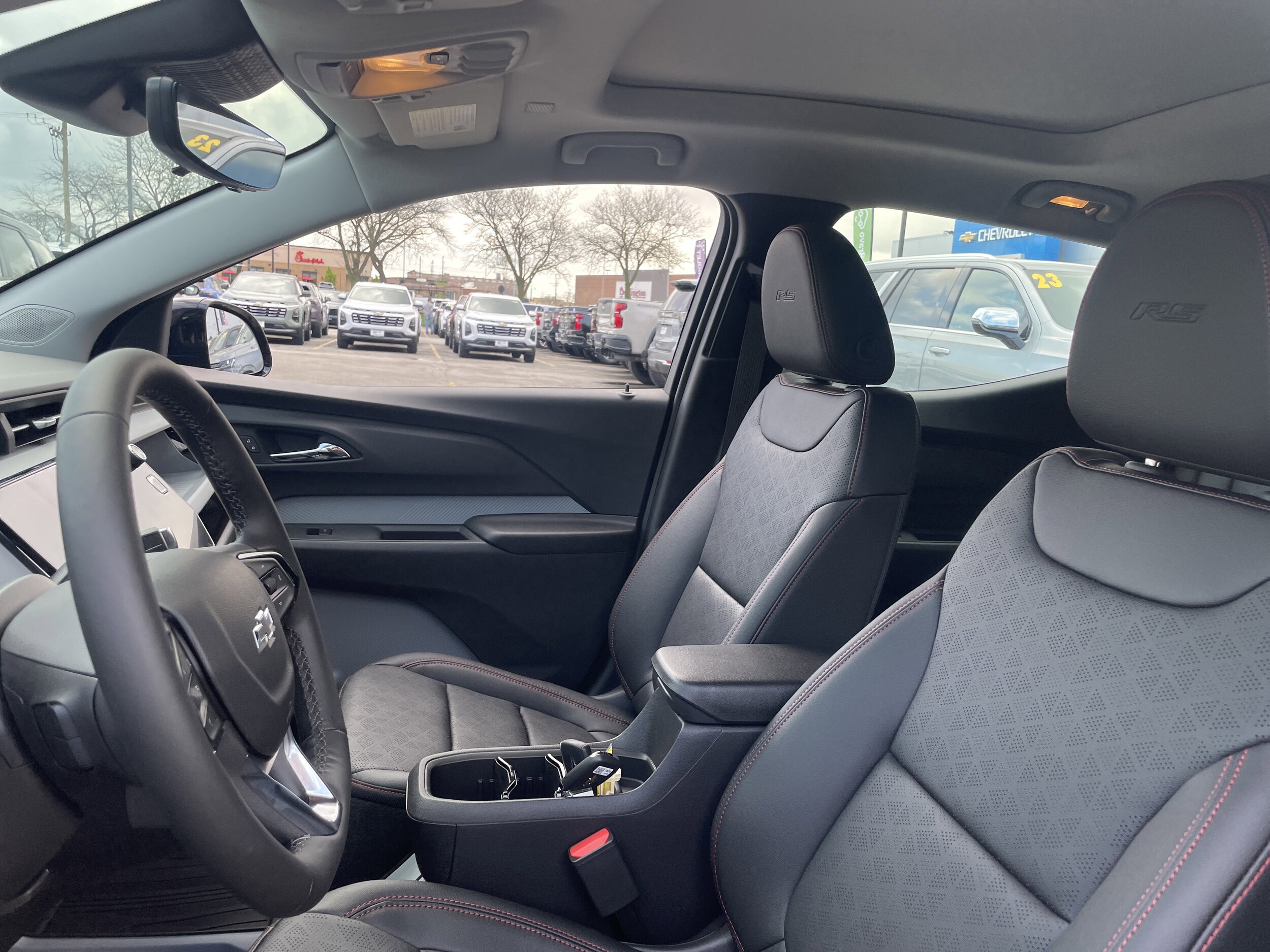 2027 Chevrolet Bolt RS - Photo 14