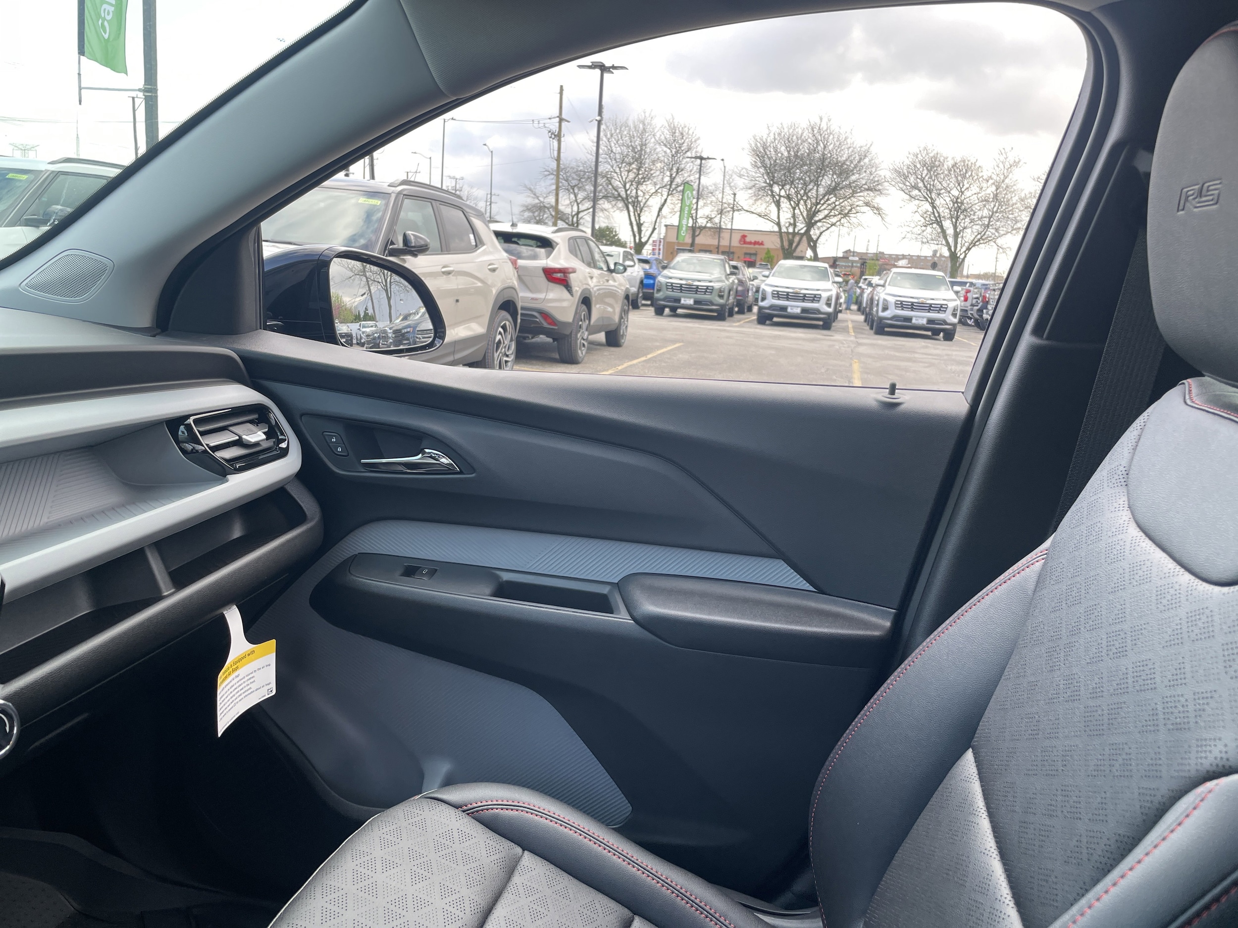 2027 Chevrolet Bolt RS - Photo 23