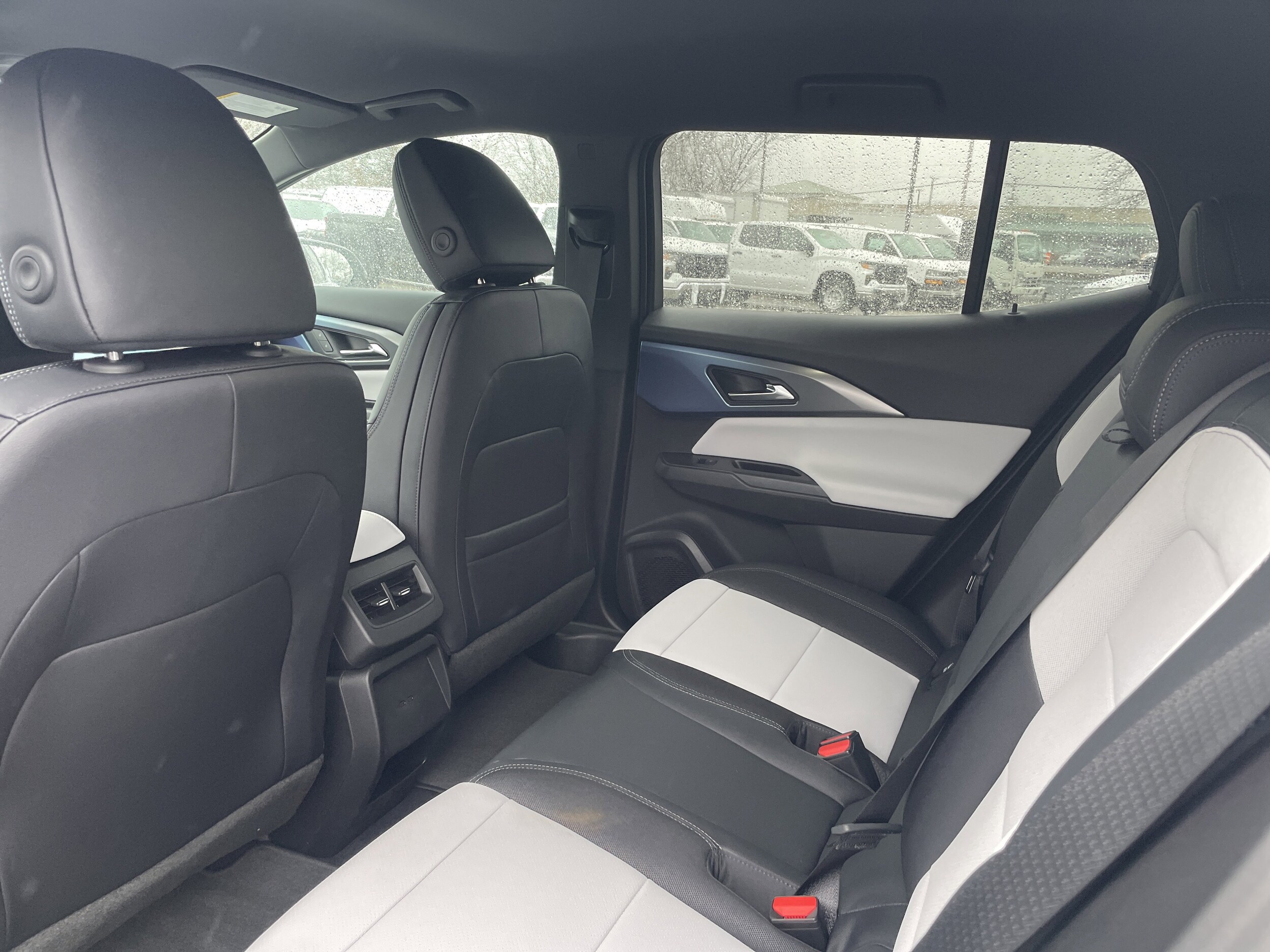2026 Chevrolet Equinox EV 2LT - Photo 26