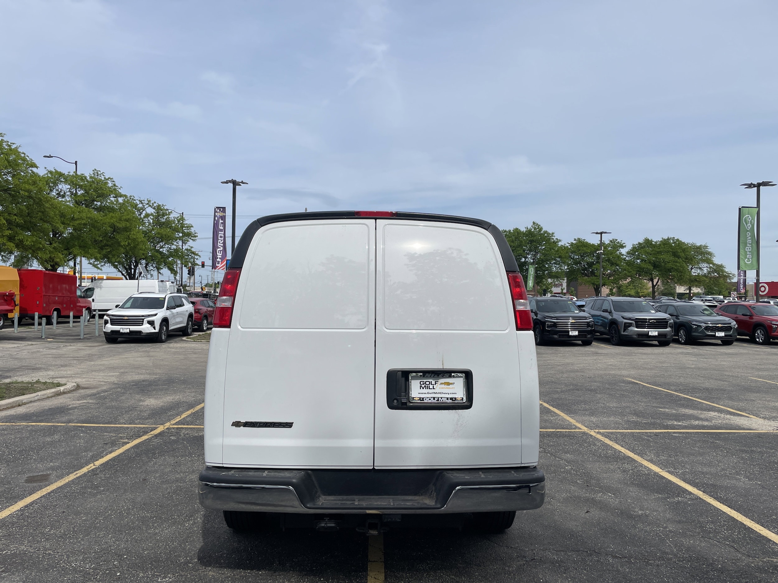 2025 Chevrolet Express Cargo Work Van - Photo 6