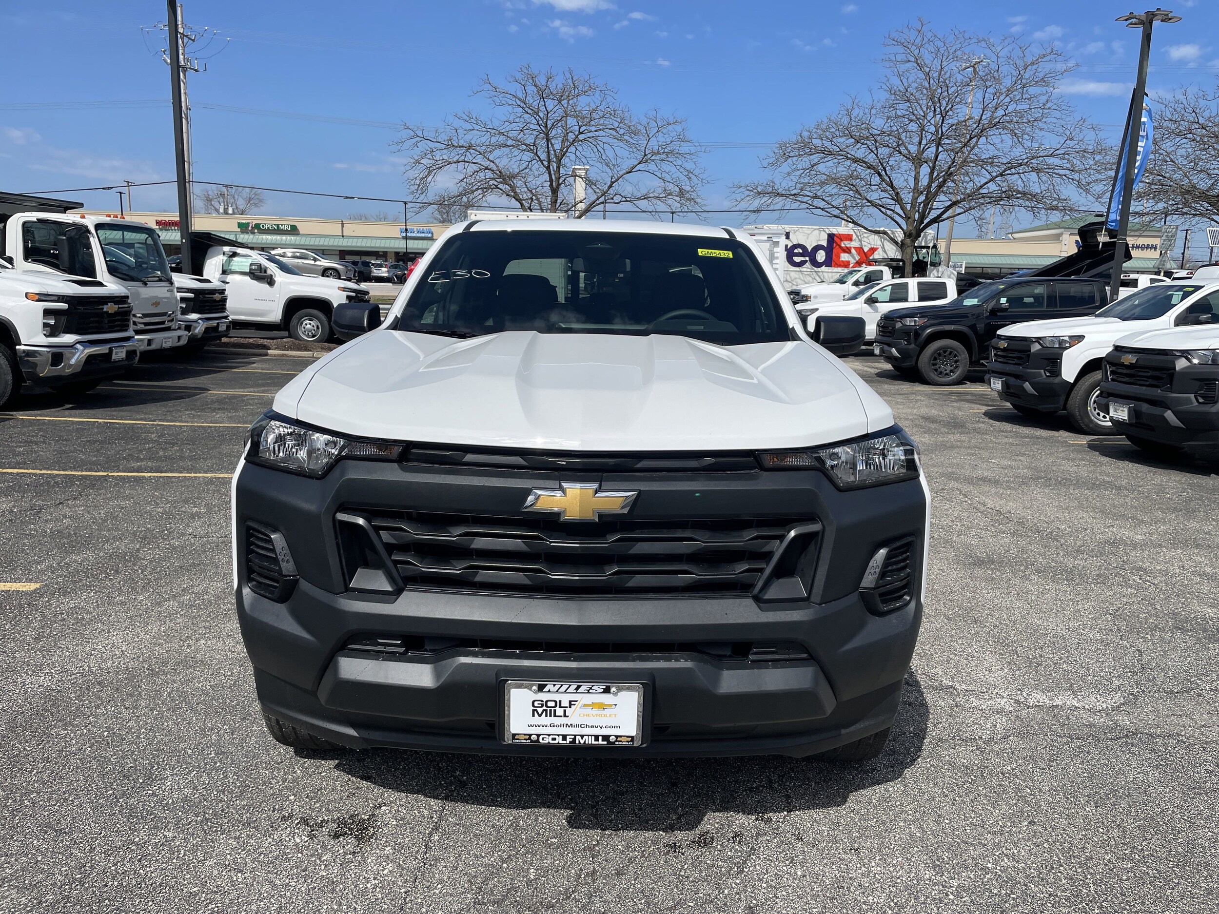 2025 Chevrolet Colorado LT photo 2