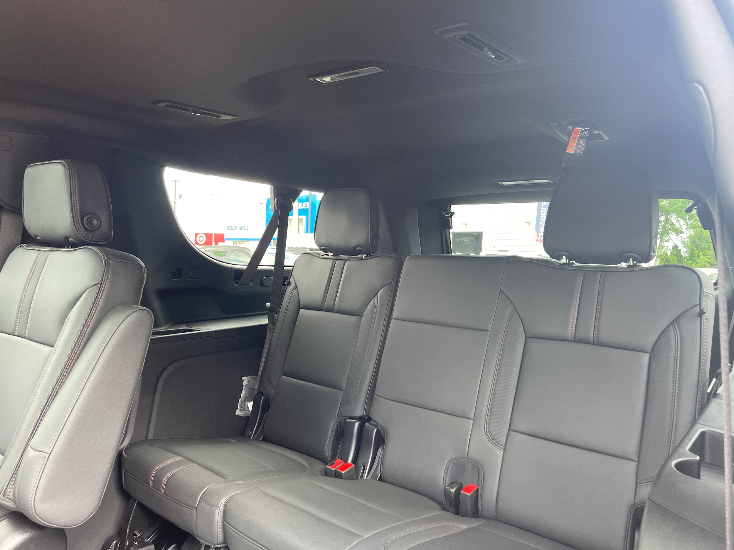 2026 Chevrolet Suburban RST - Photo 29